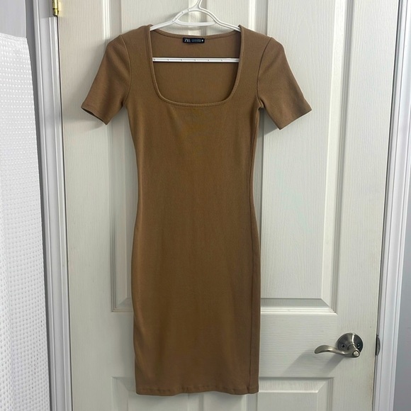 Zara Midi Bodycon Dress Ribbed Square Neck Short Sleeves Tan Size S - Picture 2 of 11